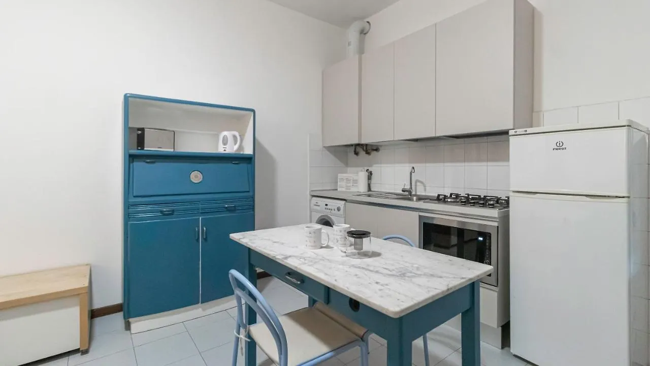 Italianway - Cesare Da Sesto 20 B Apartamento Milão 0*,